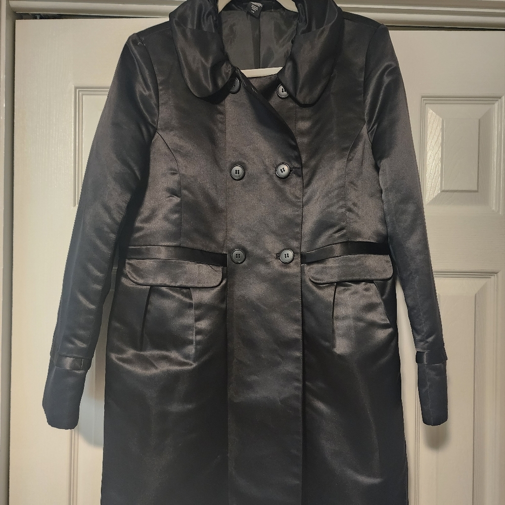 Apostrophe Black Satin Dress Coat. Size large. NWOT.